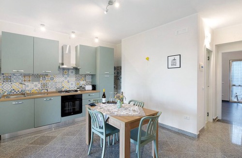 Montecorice Apartment | Apartment 'Rosmarino' with Sea View, Wi-Fi and Air Conditioning