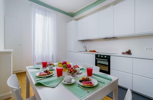 San Marco Villa | Apartment San Luca - Four Bedroom Villa, Sleeps 8