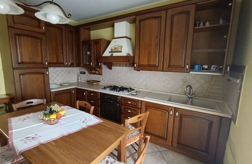 Vetralla Apartment | Apartment "Sara's Home Vetralla" with Balcony and Wi-Fi