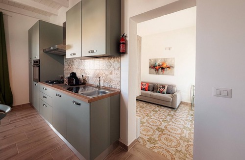 Torre Squillace Apartment | Apartment 'Scorci di Mare Adriatico' for 5 with Garden & Wi-Fi – Pet Friendly