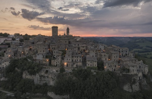 Civitella d'Agliano Apartment | Apartment surrounded by greenery