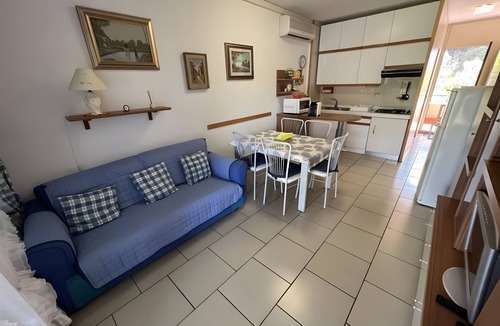 Marina di Bibbona Apartment | Apartment 'Trilocale Silvia with Pool', Private Terrace and Air Conditioning