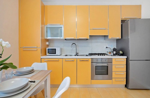 Marghera Apartment | Apartment 'Venice Urban' with Private Terrace, Wi-Fi and Air Conditioning