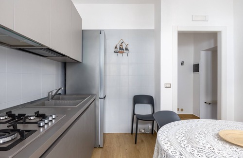 Casa Papa Apartment | Apartment 'Vico21 in the Center of Modica' with Balcony, Wi-Fi and Air Conditioning