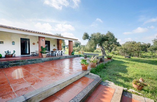 Conversano Apartment | Apartment 'Villa Ada' with Wi-Fi and Air Conditioning