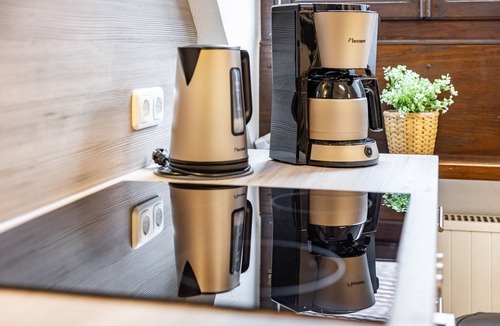 Pottenstein Apartment | Apartment 'Weitblick' (Top Floor Center) with Free Wi-Fi (max. 6 guests)