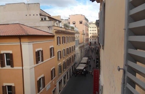 Rione IV Campo Marzio Apartment | Apartment with 3 bedrooms and 3 bathrooms by the Spanish Steps