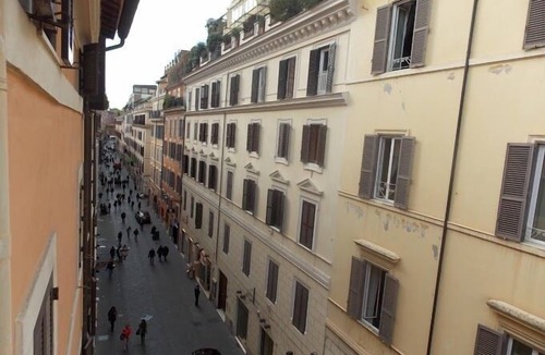 Rione IV Campo Marzio Apartment | Apartment with 3 bedrooms and 3 bathrooms by the Spanish Steps