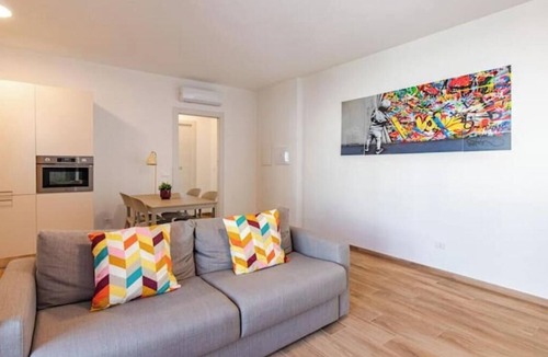 Pisa Apartment | Apartment with Balcony - 900 m from Tower, Private Park & Modern Comfort