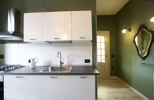 Gianicolense House | Apartment with terrace on Janiculum Hill, above Trastevere.