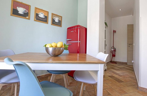 Quartiere XX Ardeatino Apartment | Apartment with three bedrooms and three bathrooms for families and groups of friends