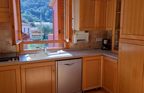 Bagnaia Apartment | Apartment Wohnung Baia 2 - Casa Rossella by Interhome