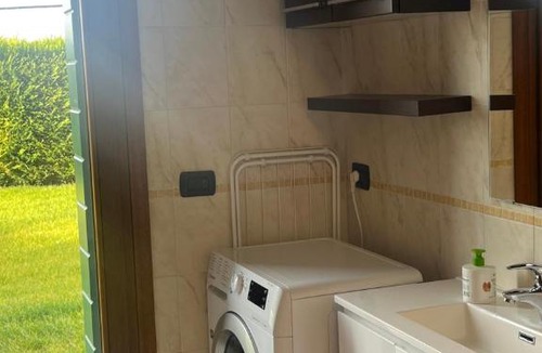 Cazzago Apartment | Apartment Yana