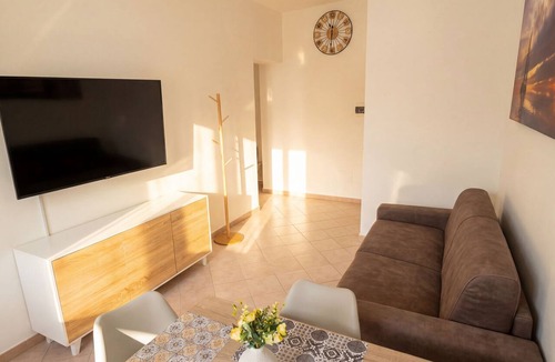 Albergheria Apartment | Apollo Apartment