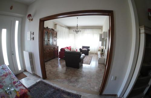 Santa Croce sull'Arno Apartment | Appartamento al primo piano in villetta con giardino