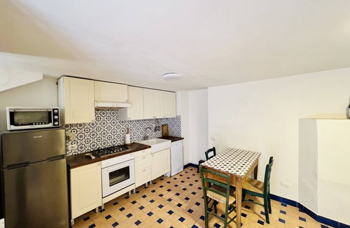 Santa Marinella Apartment | Appartamento 2 camere, scesa al mare privata