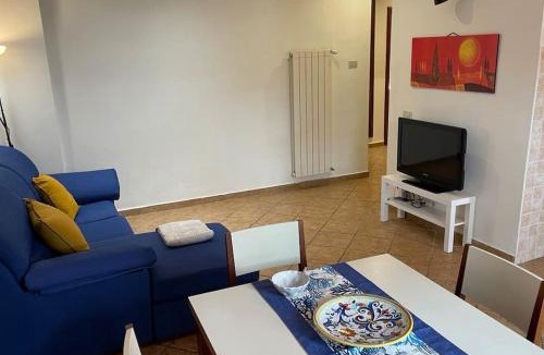 Quartiere XXXIV Lido di Ostia Levante Apartment | Appartamento con giardino