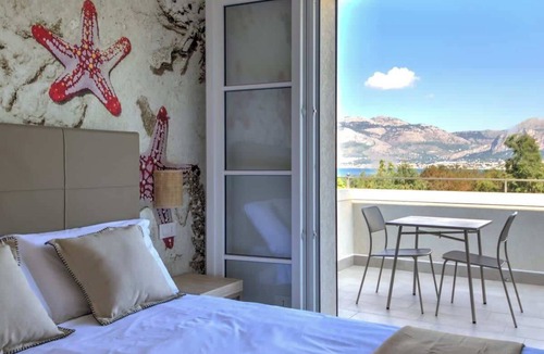 Carini Apartment | Appartamento "Isola di Stromboli 1"
