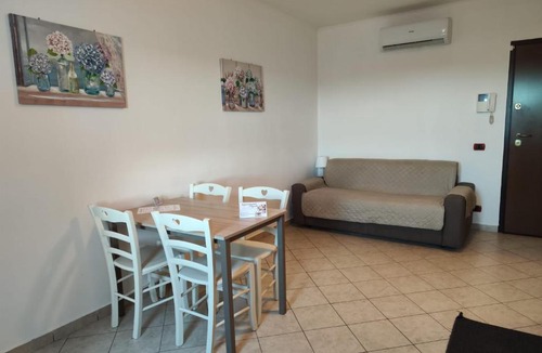Pomezia Apartment | Appartamento Magnolia 210