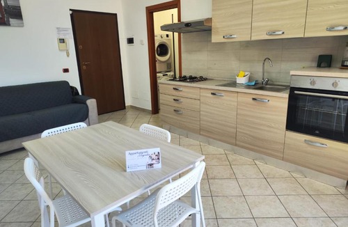 Pomezia Apartment | Appartamento Magnolia 226