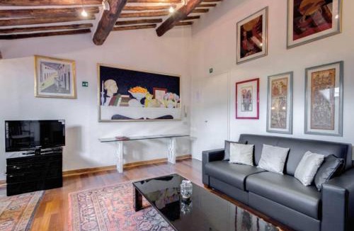 Rione III Colonna Apartment | Appartamento Piazza del parlamento 3