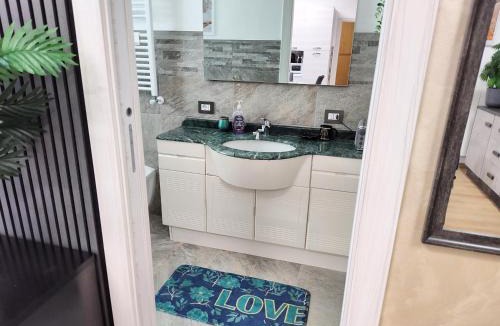 Zona XXXIII Acilia Sud Apartment | Appartamento RALUCA