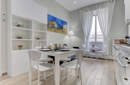 Celio Apartment | APPARTAMENTO SANTI QUATTRO 2 - HOME AND MORE