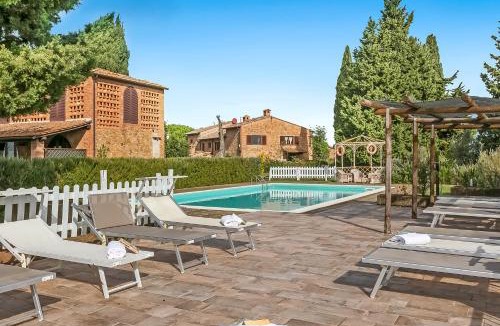 Montaione Apartment | Apt Ciclamino Shared Pool & Activities in Tuscany - Happy Rentals