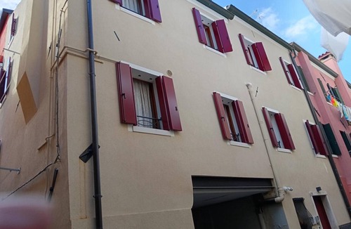 Chioggia House | Aqua Alta Holiday Home with Wi-Fi and Air Conditioning