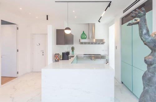 Trionfale House | Arte della Medaglia Gallery House