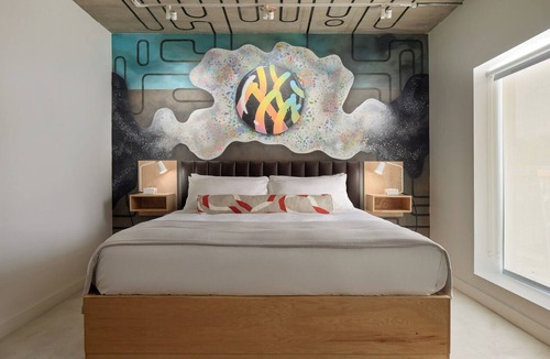 Kennett Square Hotel | Artelo