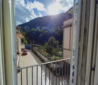 Castellammare di Stabia Hostel | Artigiani di Preziosità-Rooms