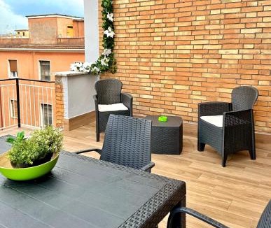 Prenestino-Centocelle Apartment | Attico di Giocri a Centocelle