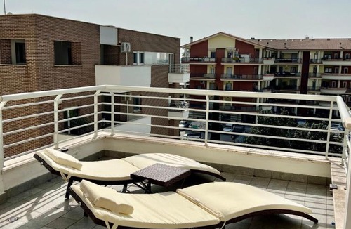 Zona XXXI Mezzocammino Apartment | Attico due piani di Lusso terrazza grande BBQ & WiFi