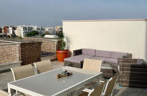 Zona XXXI Mezzocammino Apartment | Attico due piani di Lusso terrazza grande BBQ & WiFi