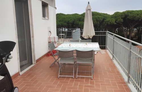 Follonica Apartment | Attico Fronte Mare La Casetta Bianca