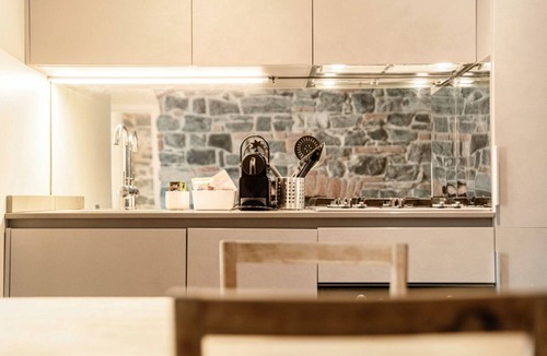 Como Apartment | Authentic Atmosphere in Como (Romantic Chic)
