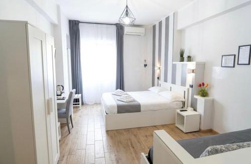 Quartiere XVII Trieste Bed & Breakfast | Avec Moi Roma