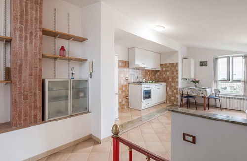 Castelnuovo di Porto Apartment | Awesome apartment in Castelnuovo di Porto