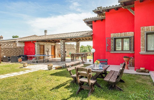 Fabrica di Roma House | Awesome home in Fabrica di Roma