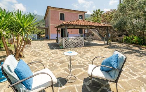 San Mauro Cilento House | Awesome Home In Smauro Cilento -Sa-