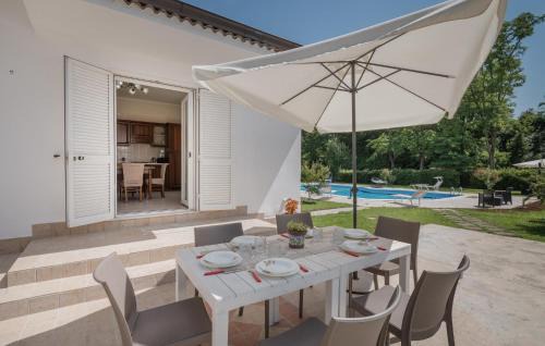 Villa Santa Lucia House | Awesome Home In Villa S Lucia