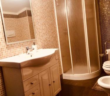 San Marco Evangelista Bed & Breakfast | B&B Benny-Camere moderne con parcheggio vicino Caserta e A1, ideale per lavoro e turismo
