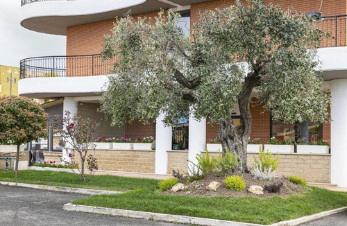 Pomezia Hotel | B&B HOTEL Pomezia Cortese