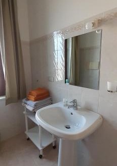 Centola Bed & Breakfast | B&B Le Ginestre