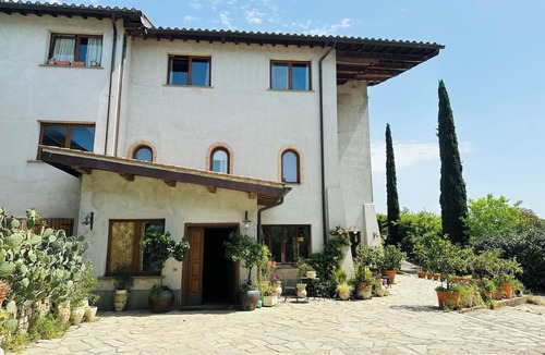 Zona LVII Labaro House | B&B Love - Country House, Room Rent- Roma