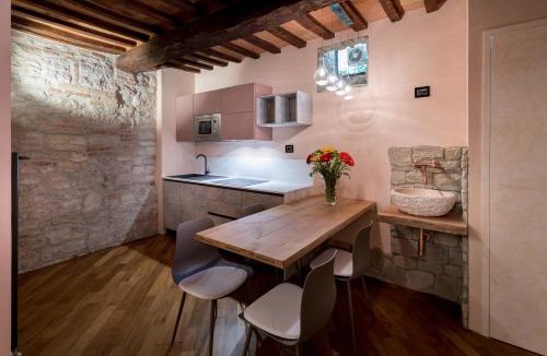 Gubbio Apartment | B&B Luxury Apartment Suite Gubbio 2 camere e divano letto