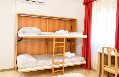 Rodi Garganico Bed & Breakfast | B&B MARINA SLEEP AND SHIP