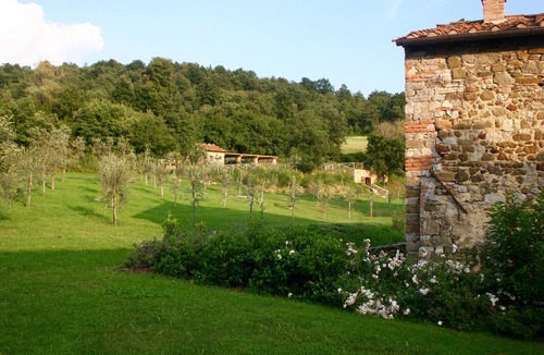 Ponte Buriano Villa | Barbazzano: a superb Tuscan villa perfect for group getaways