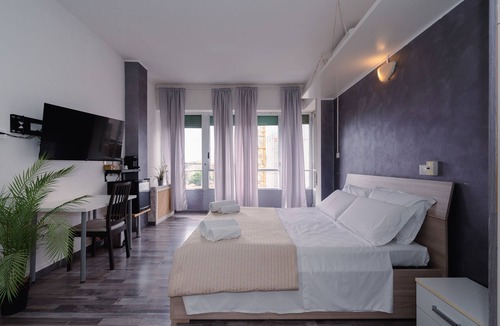 Historic Center Bed & Breakfast | BB GALLERIA DEL RENO